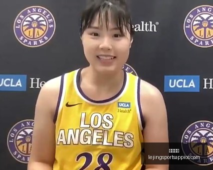 中国之旅中,坚持锻炼巴,特勒公开训,乐竞体育官网,乐竞体育App,乐竞体育直播,乐竞体育下载,乐竞体育平台